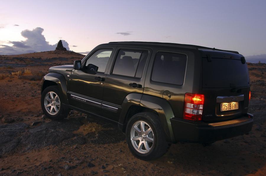  Jeep Cherokee 2008 года  (фото 60 из 161)